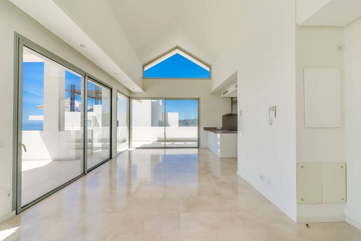 Penthouse in Benahavís — photo 2 of 10