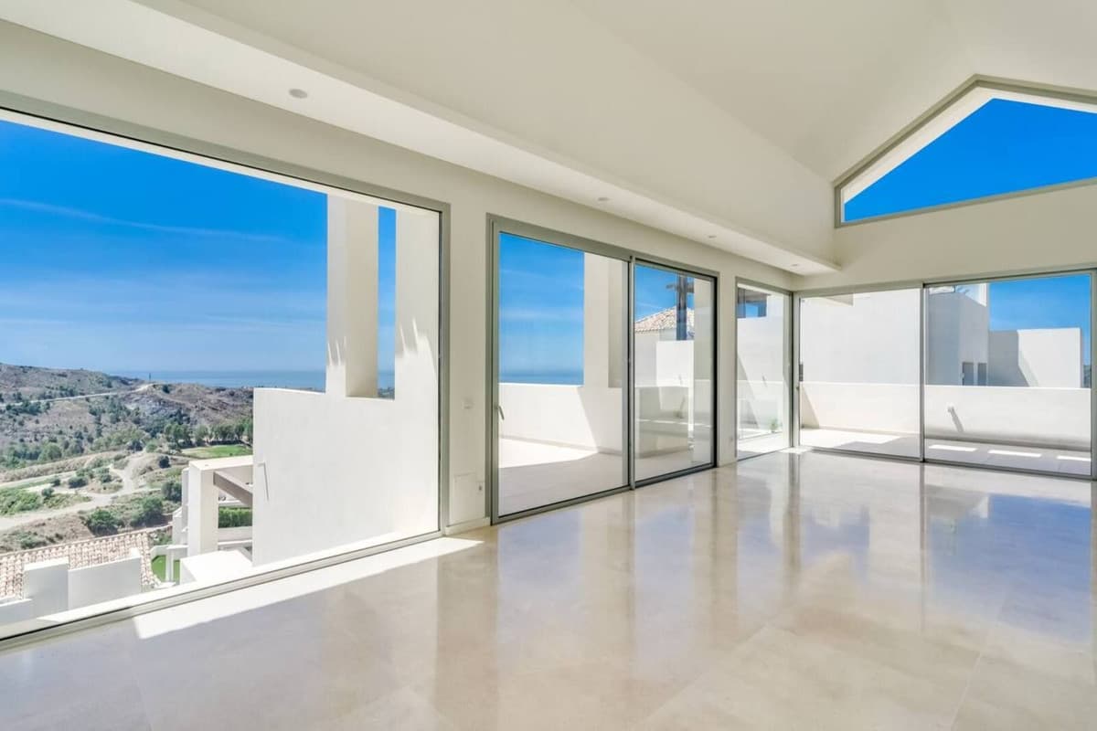 Penthouse in Benahavís — photo 3 of 10