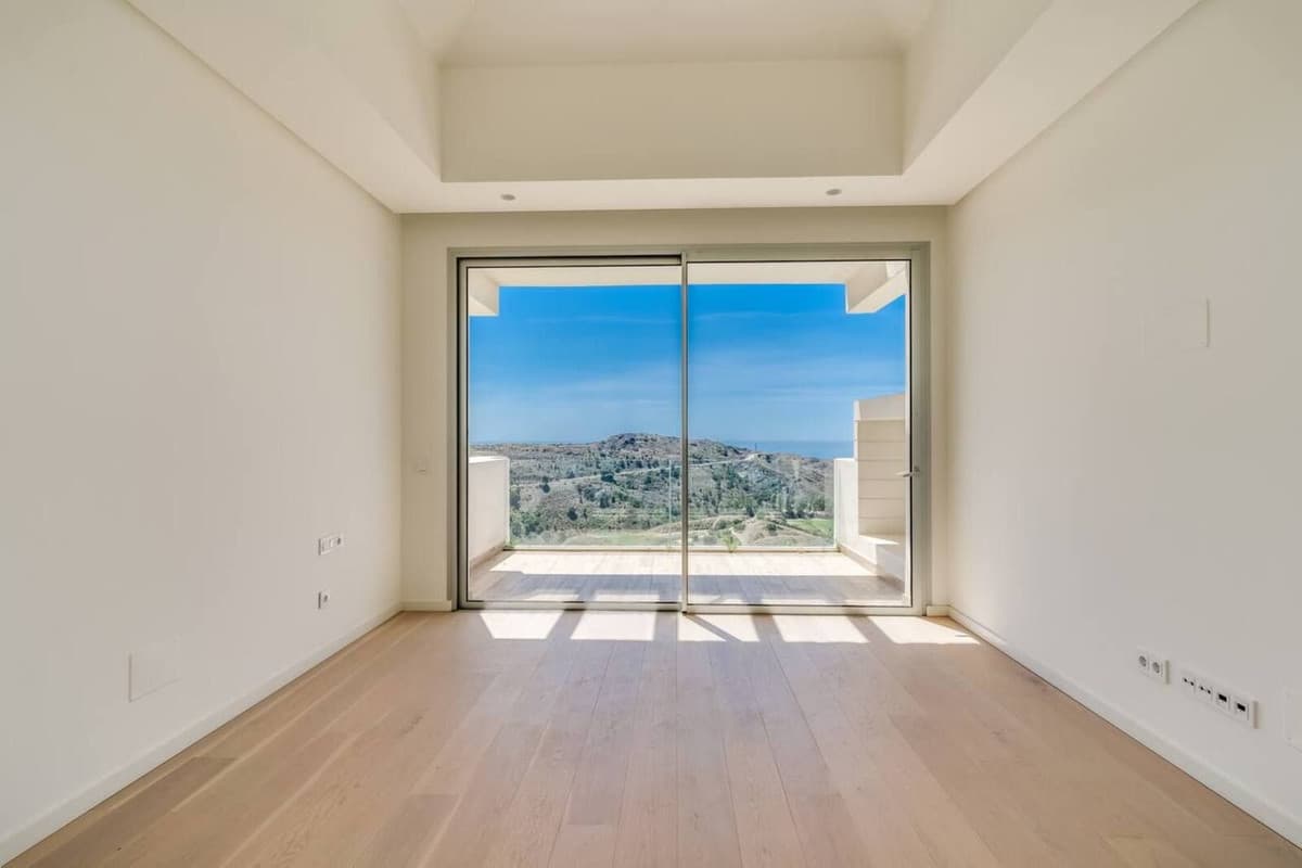 Penthouse in Benahavís — photo 7 of 10
