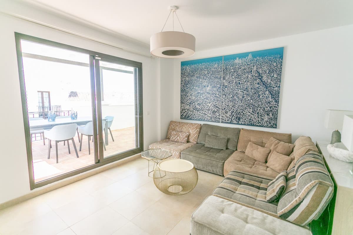Penthouse Duplex in Altos de los Monteros — photo 4 of 10