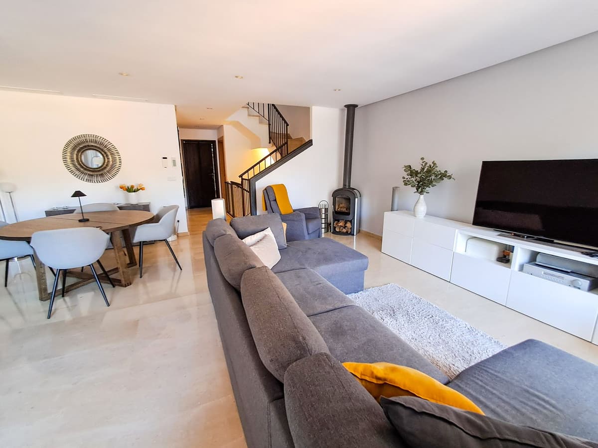Townhouse in Nagüeles — photo 7 of 10