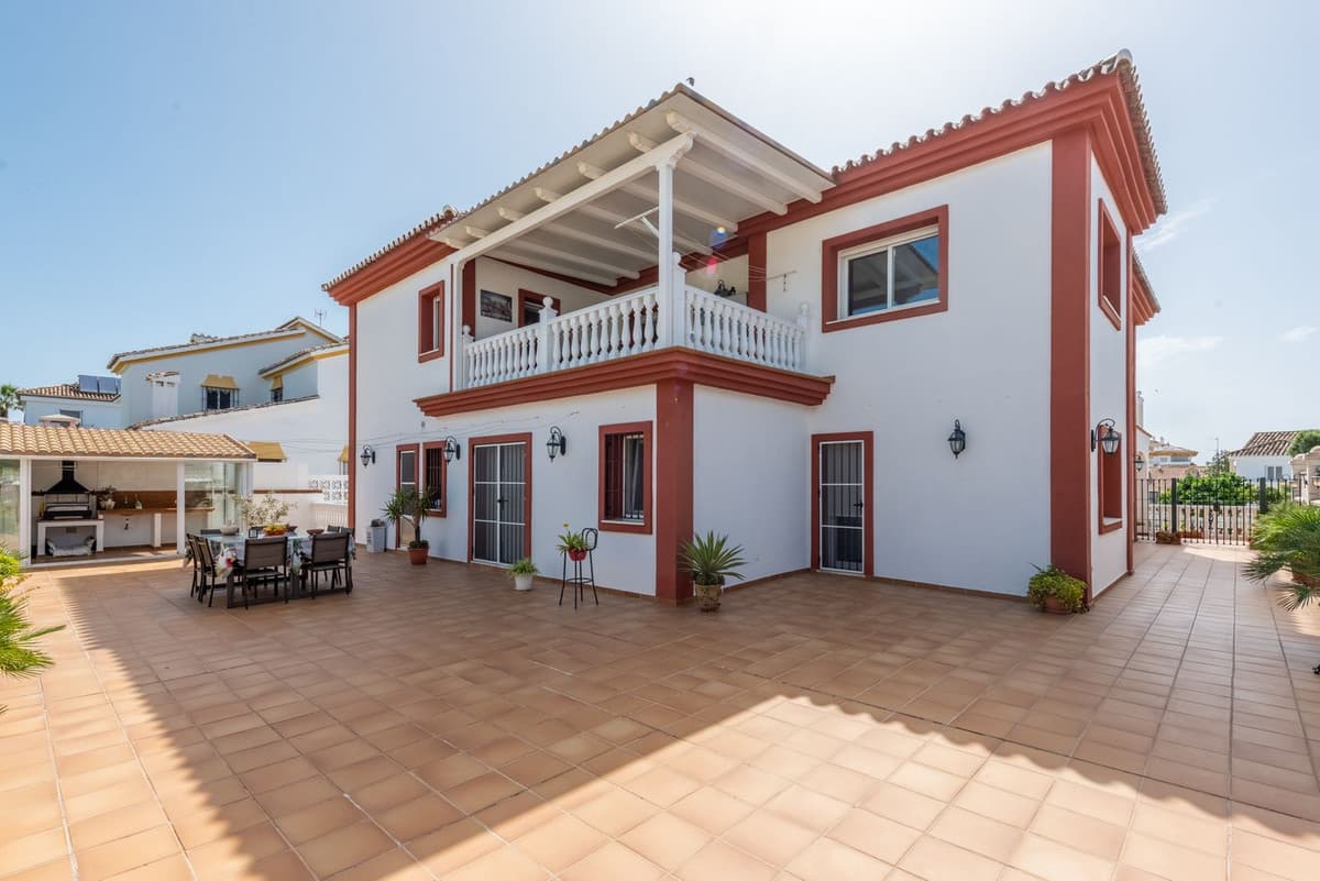 Detached Villa in San Pedro de Alcántara — photo 8 of 10