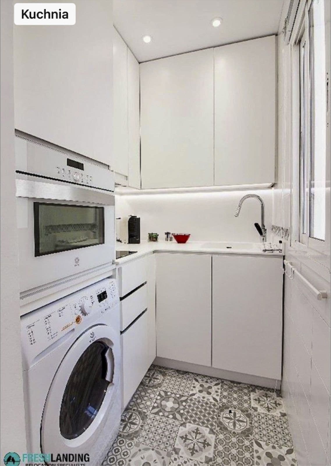 Middle Floor Apartment in Málaga Centro — photo 9 of 10
