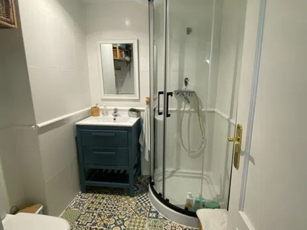 Middle Floor Apartment in Málaga Centro — photo 5 of 10