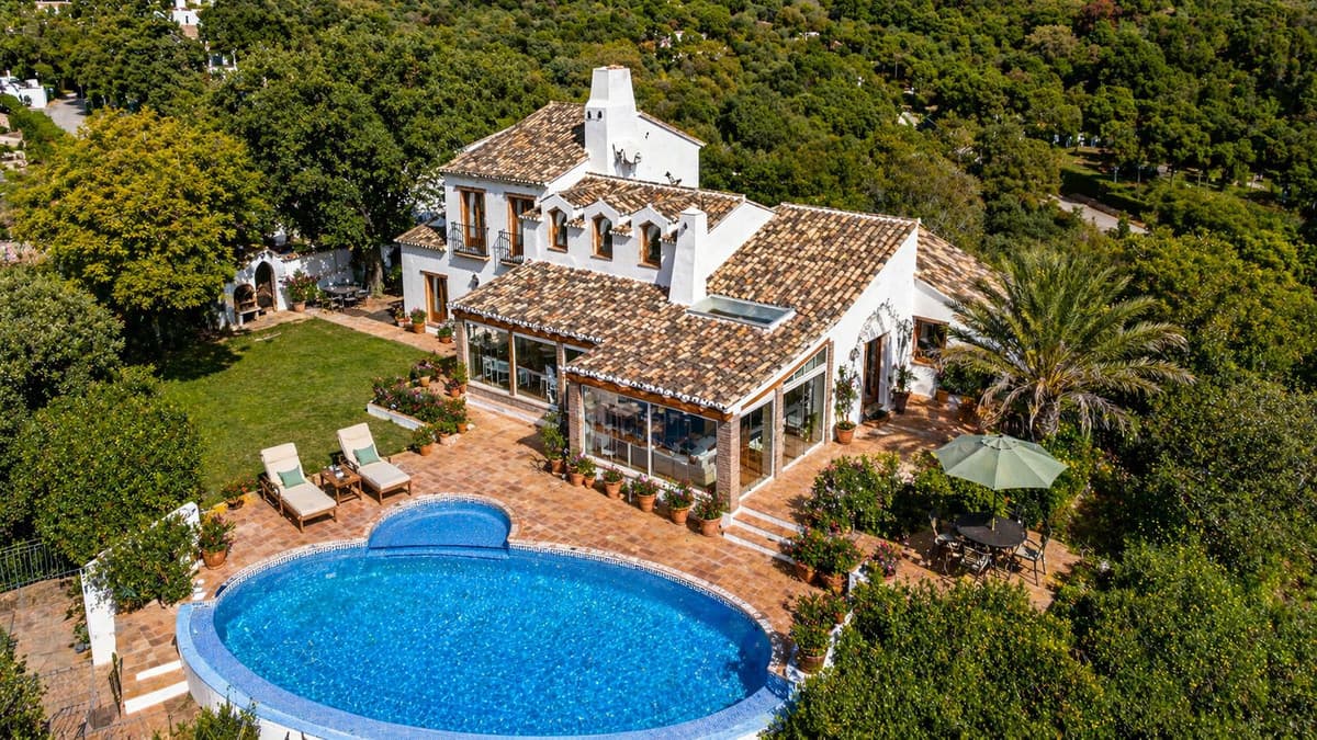 Cortijo in Casares — photo 1 of 10