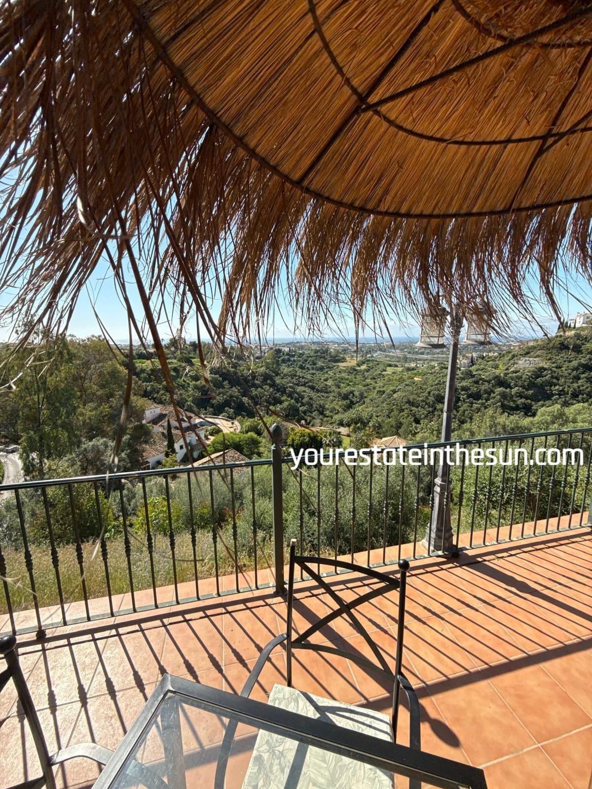 Detached Villa in Benahavís — photo 4 of 10