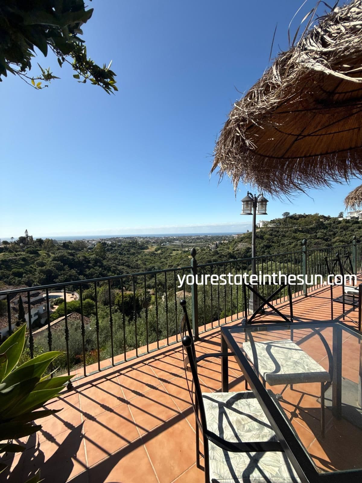 Detached Villa in Benahavís — photo 9 of 10