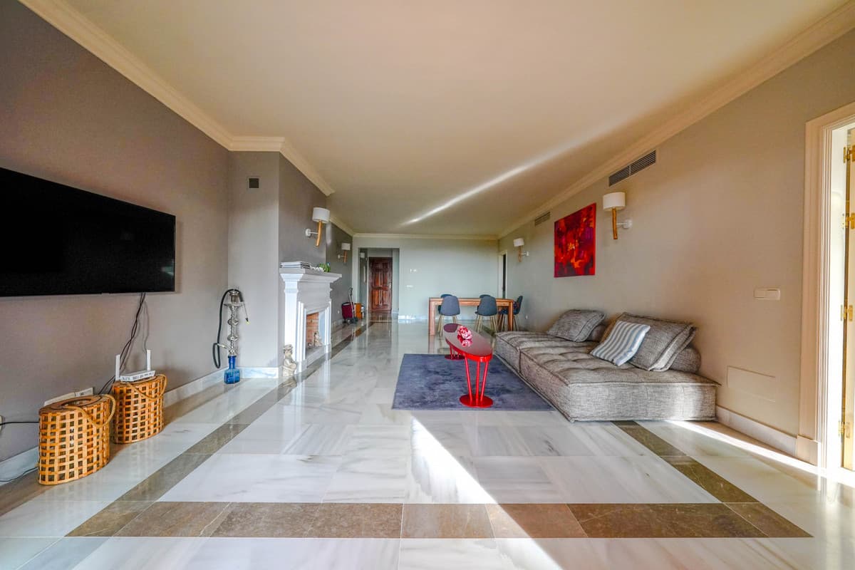 Middle Floor Apartment in Monte Halcones — photo 4 of 10