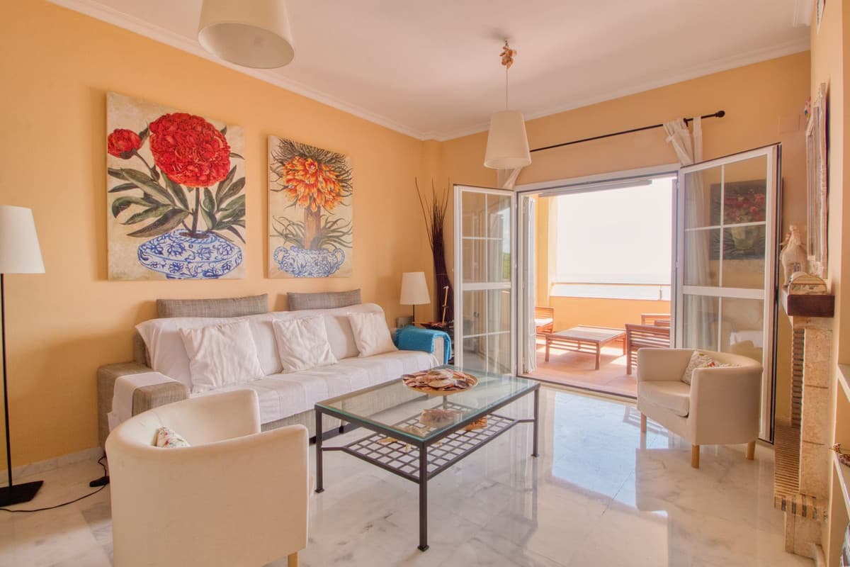 Middle Floor Apartment in Manilva — photo 10 of 10