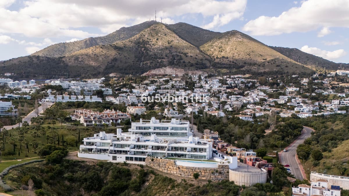 Penthouse in Benalmadena — photo 1 of 10