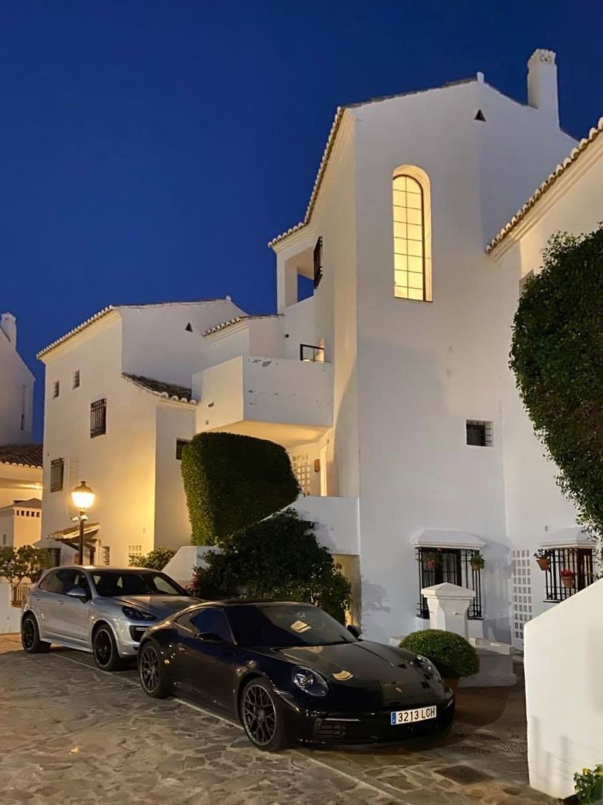 Penthouse in Altos de los Monteros — photo 10 of 10