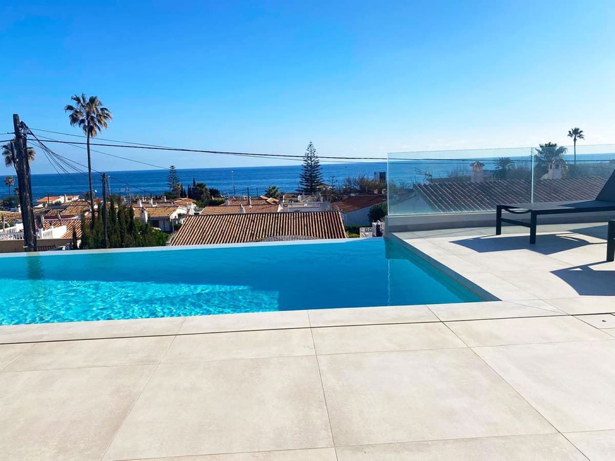 Detached Villa in La Cala de Mijas — photo 2 of 10