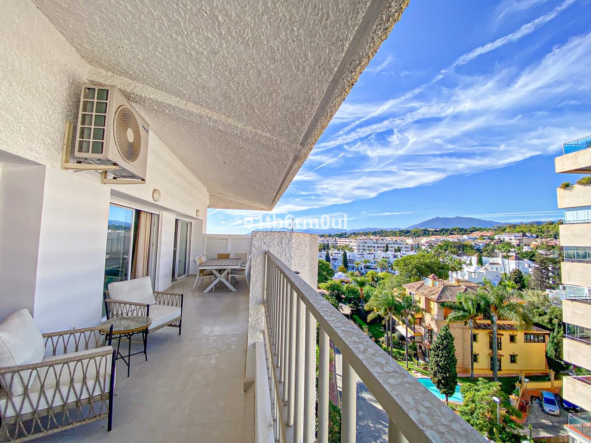 Penthouse in The Golden Mile — photo 3 of 10
