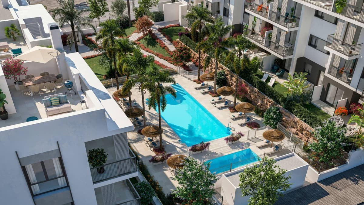 Middle Floor Apartment in Estepona — photo 10 of 10