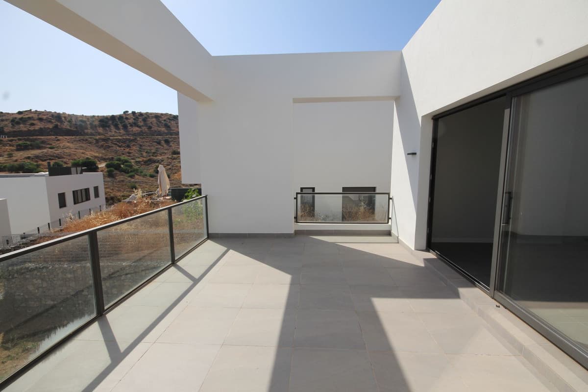 Semi-Detached House in Riviera del Sol — photo 3 of 10