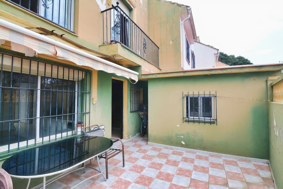 Townhouse in Fuengirola — photo 10 of 10