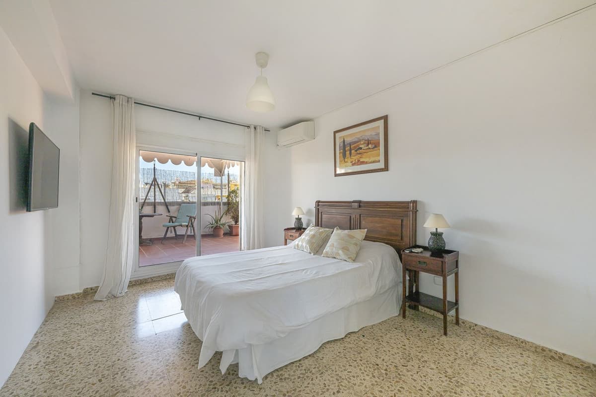 Penthouse in San Pedro de Alcántara — photo 9 of 10