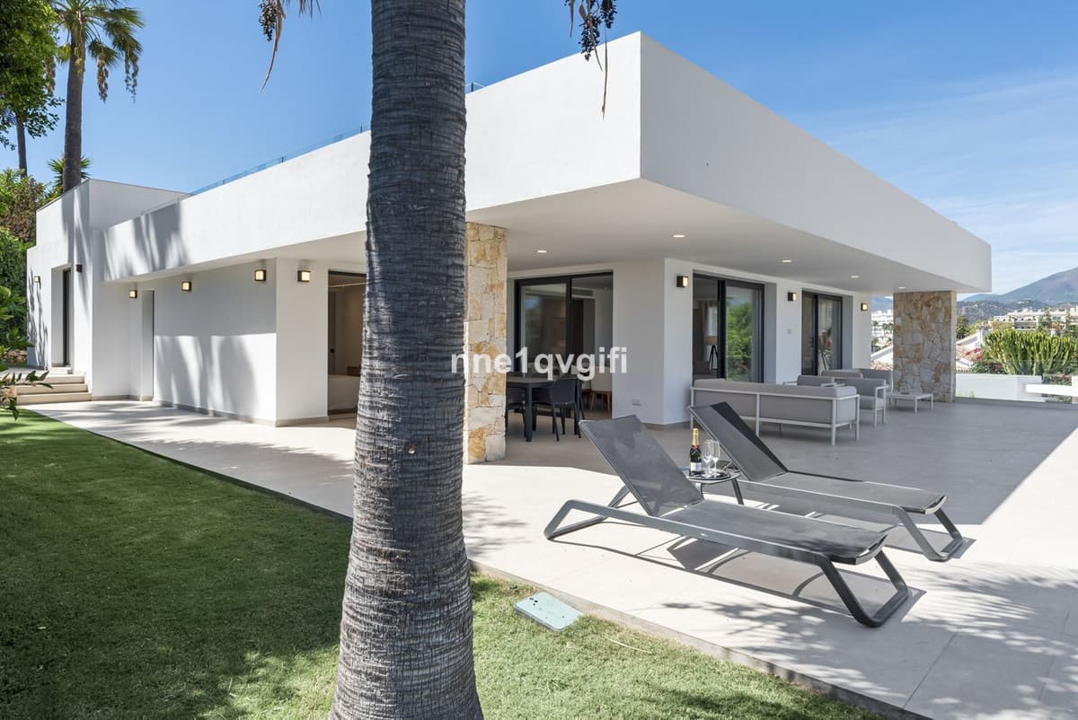 Detached Villa in Guadalmina Alta — photo 9 of 10