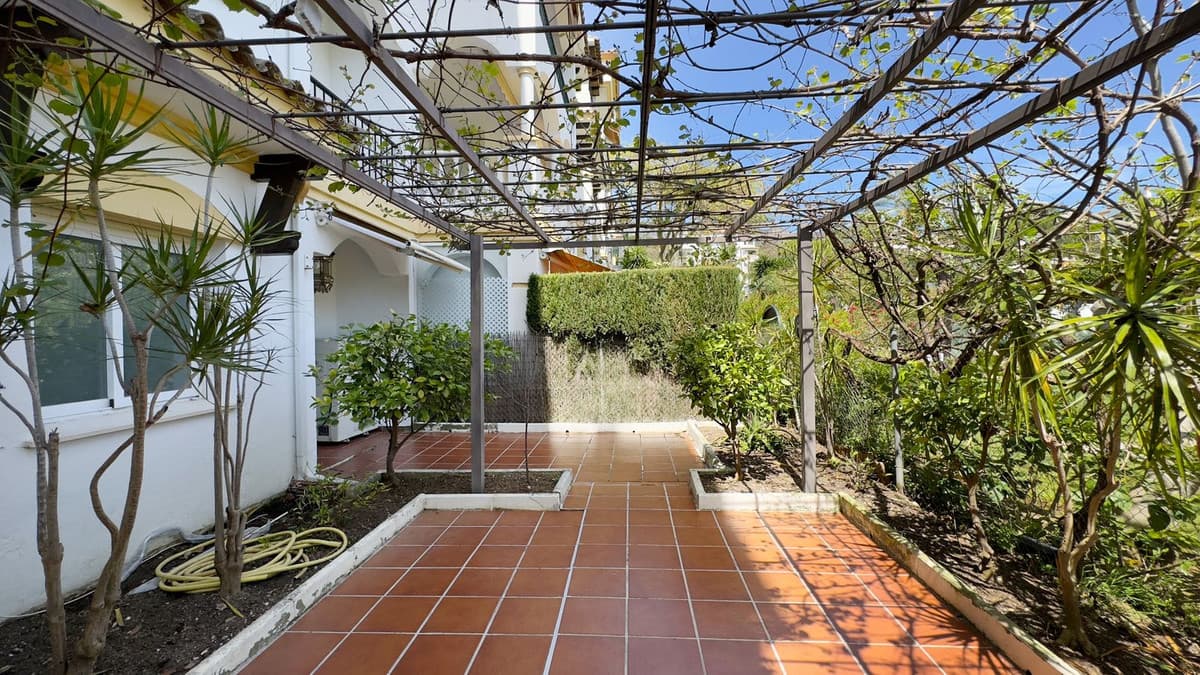 Ground Floor Apartment in Marbella — photo 8 of 10