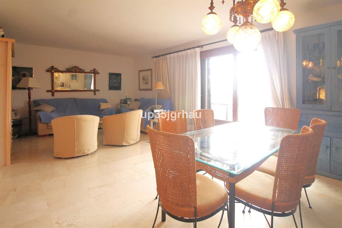 Penthouse in Estepona — photo 3 of 10