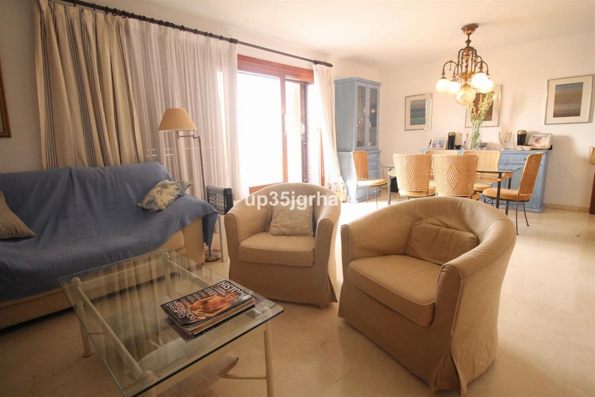 Penthouse in Estepona — photo 7 of 10
