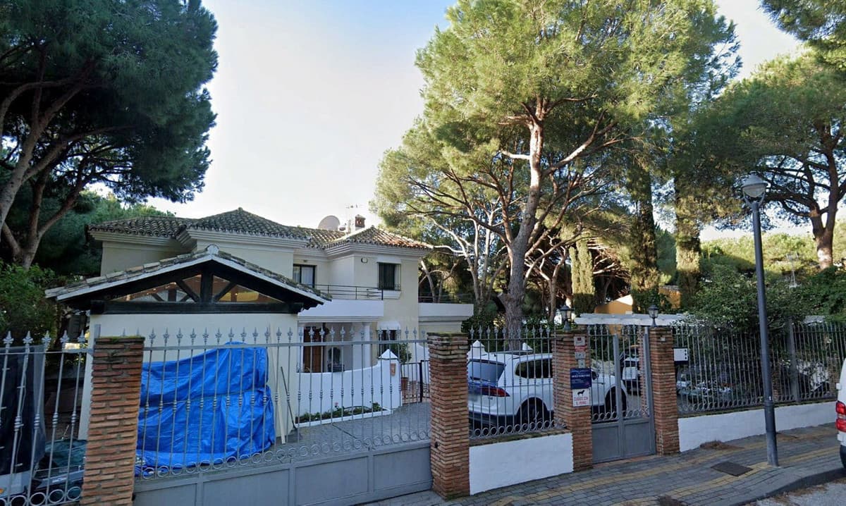 Detached Villa in Marbella — photo 3 of 10
