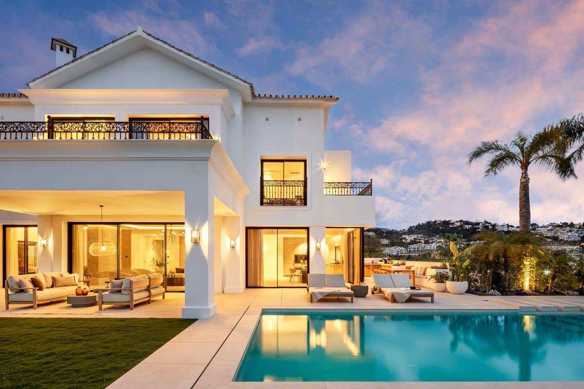 Detached Villa in Los Arqueros — photo 1 of 10