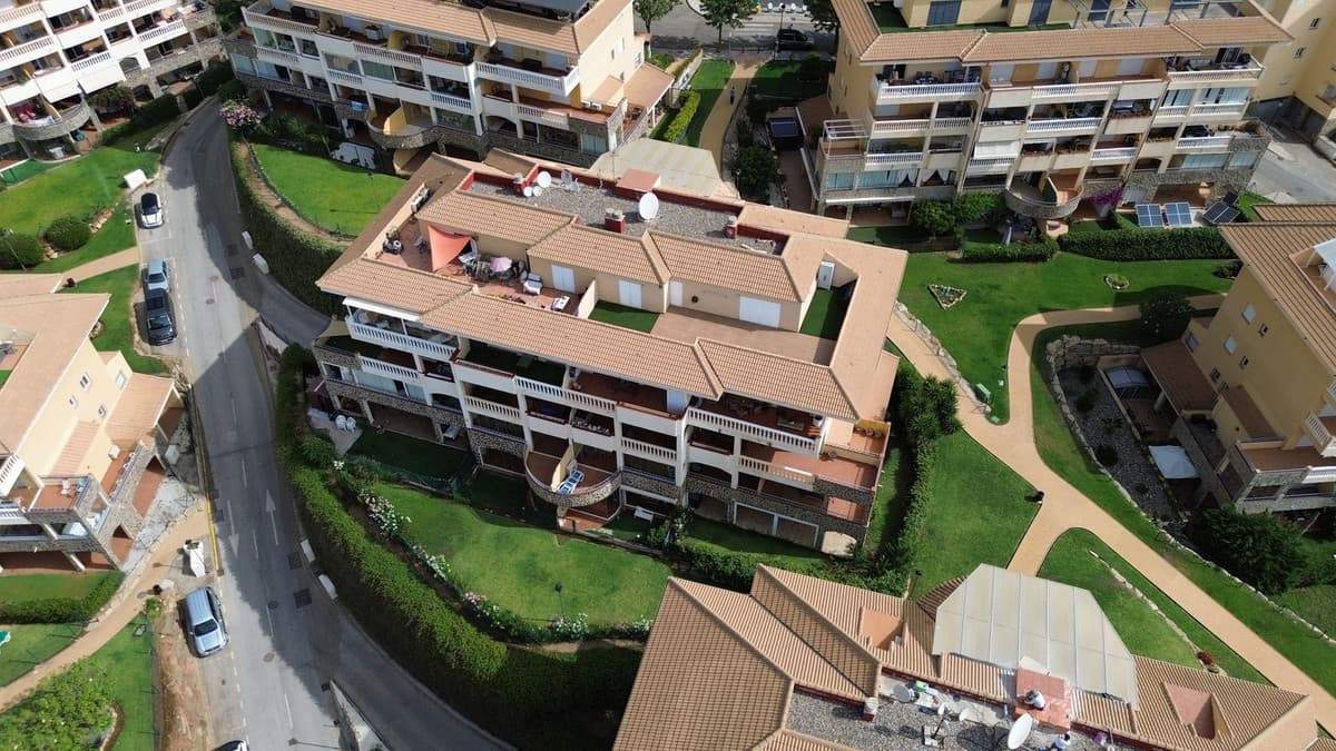 Middle Floor Apartment in Fuengirola — photo 5 of 10