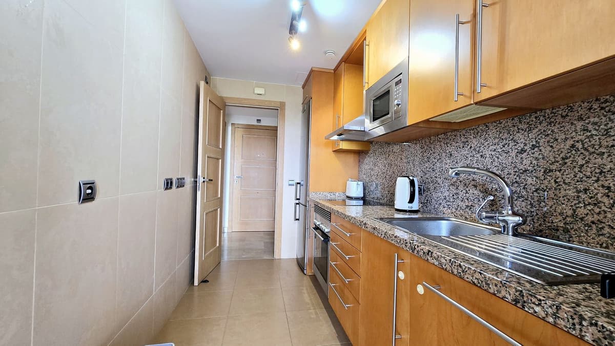 Middle Floor Apartment in La Duquesa — photo 10 of 10