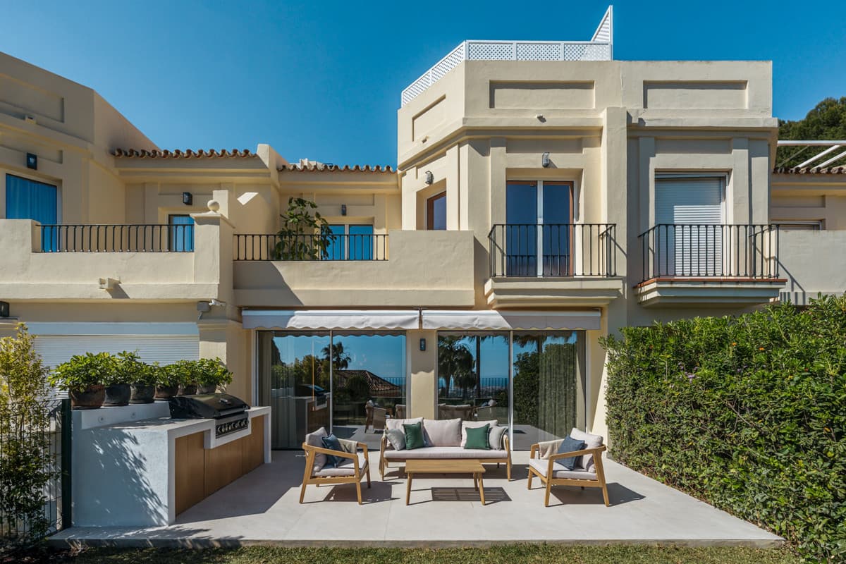 Townhouse in La Quinta — photo 4 of 10