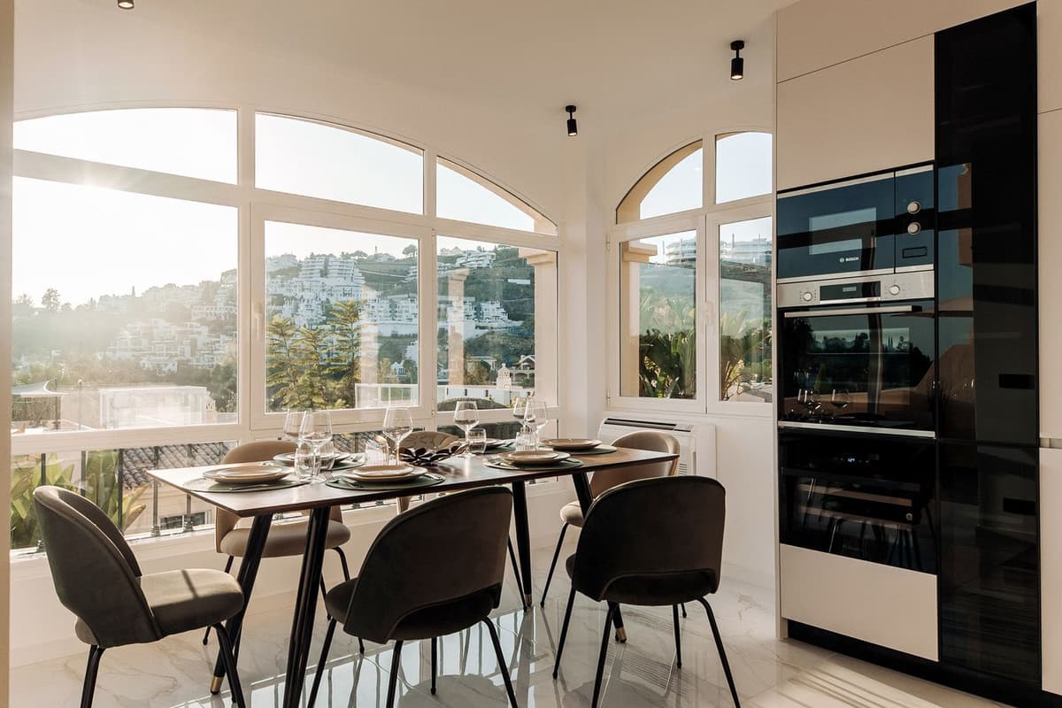 Penthouse Duplex in La Quinta — photo 3 of 10