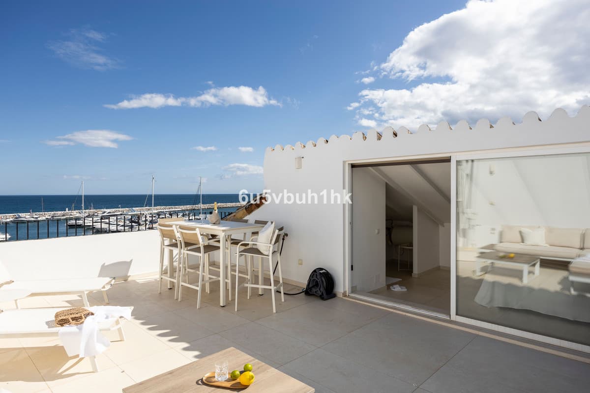 Penthouse in Puerto Banús — photo 3 of 10