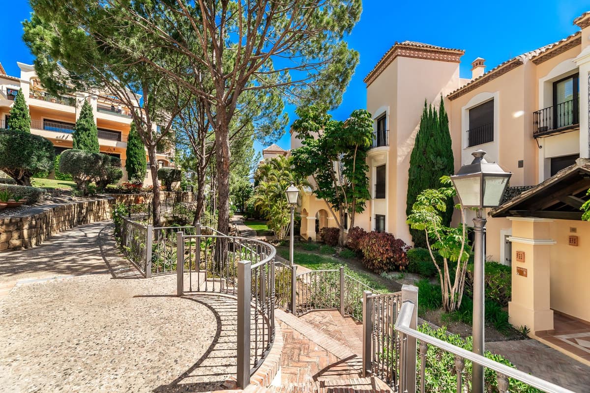 Ground Floor Apartment in La Quinta — photo 1 of 10