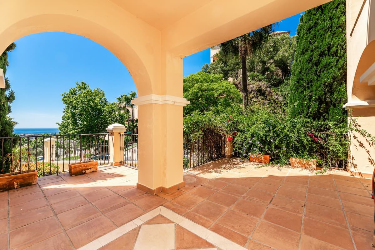 Ground Floor Apartment in La Quinta — photo 6 of 10