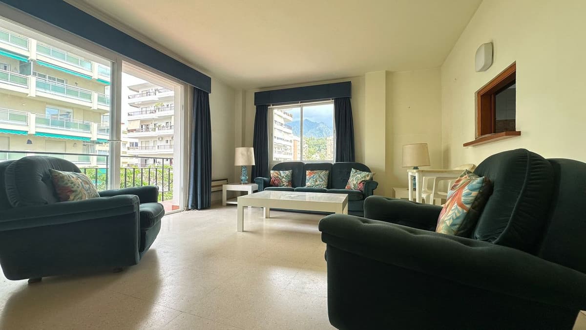 Middle Floor Apartment in Marbella — photo 8 of 10