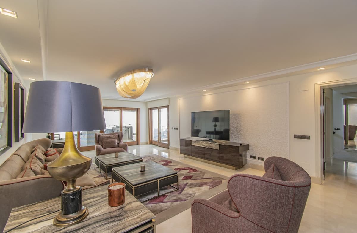 Penthouse in Estepona — photo 3 of 10