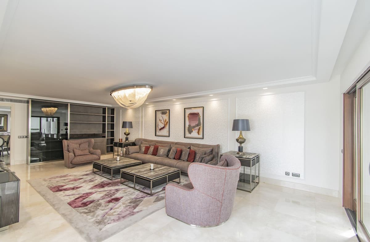 Penthouse in Estepona — photo 7 of 10