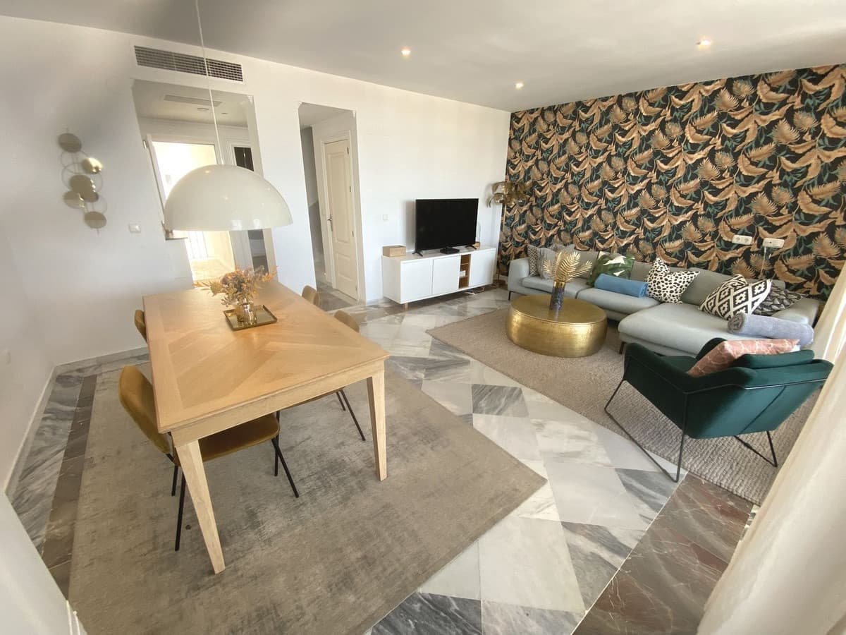 Penthouse Duplex in Nueva Andalucía — photo 5 of 10