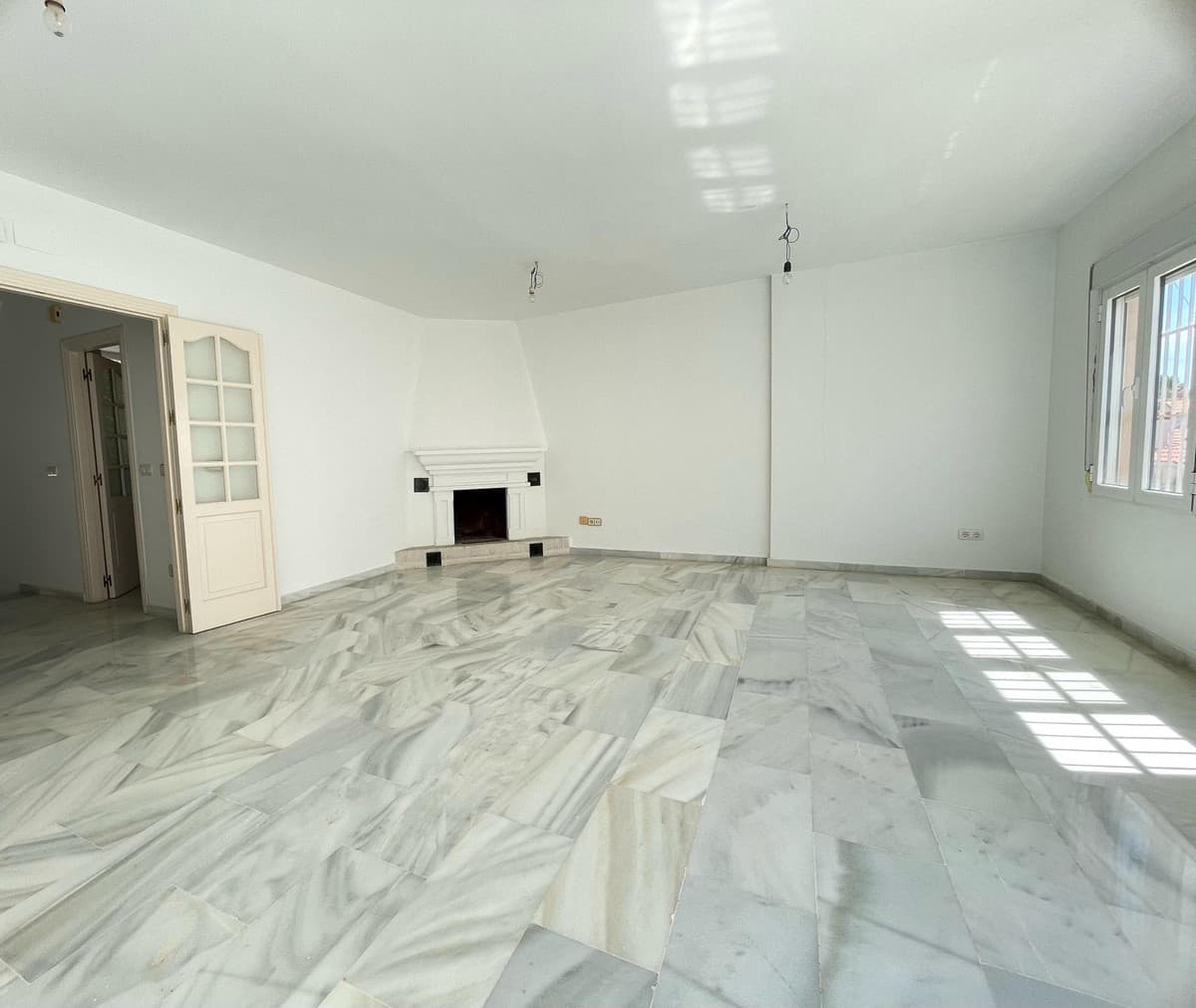 Semi-Detached House in Arroyo de la Miel — photo 1 of 10