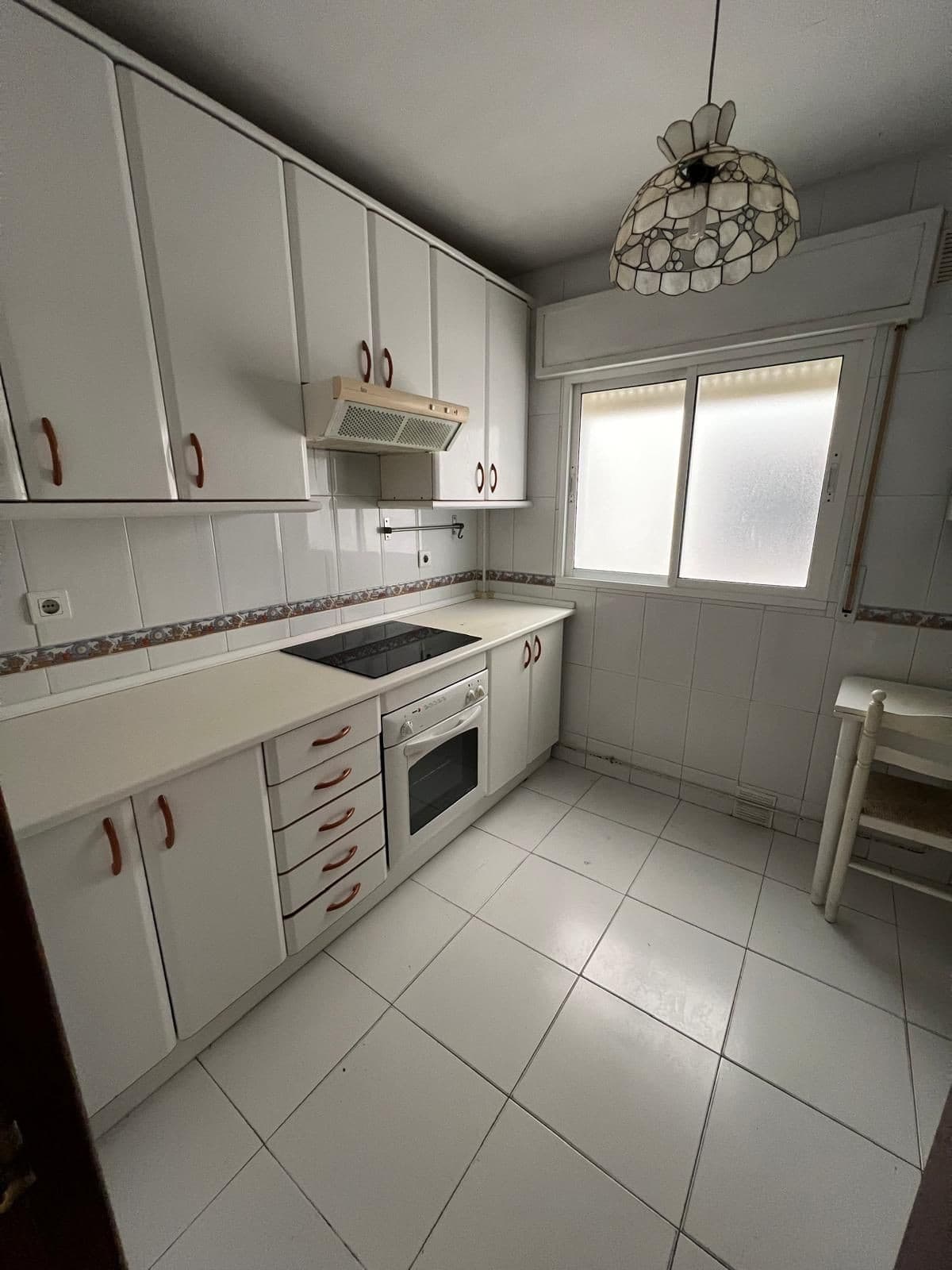 Middle Floor Apartment in Málaga Centro — photo 4 of 8