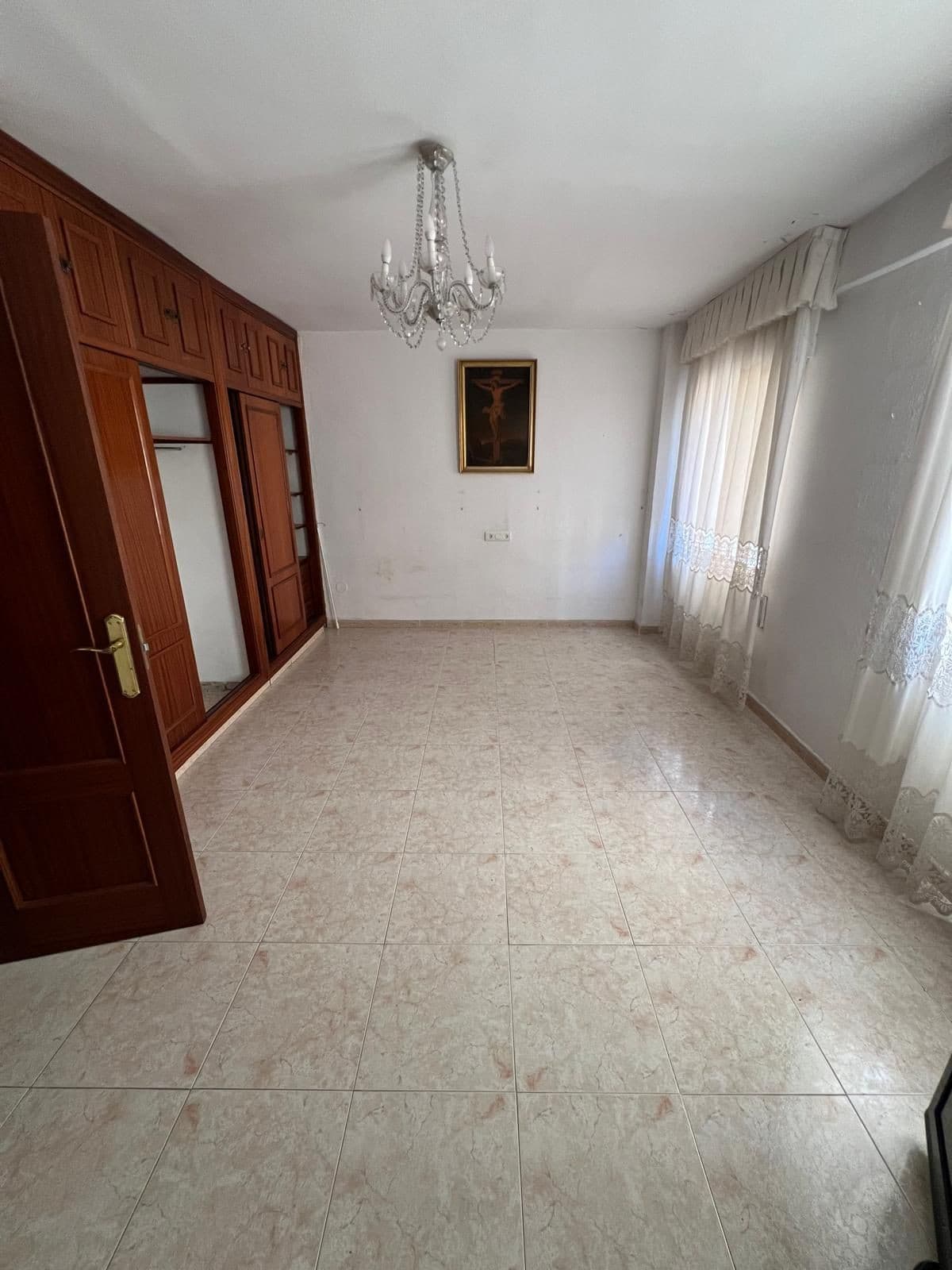 Middle Floor Apartment in Málaga Centro — photo 6 of 8