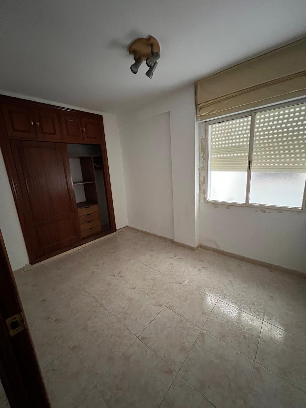 Middle Floor Apartment in Málaga Centro — photo 7 of 8