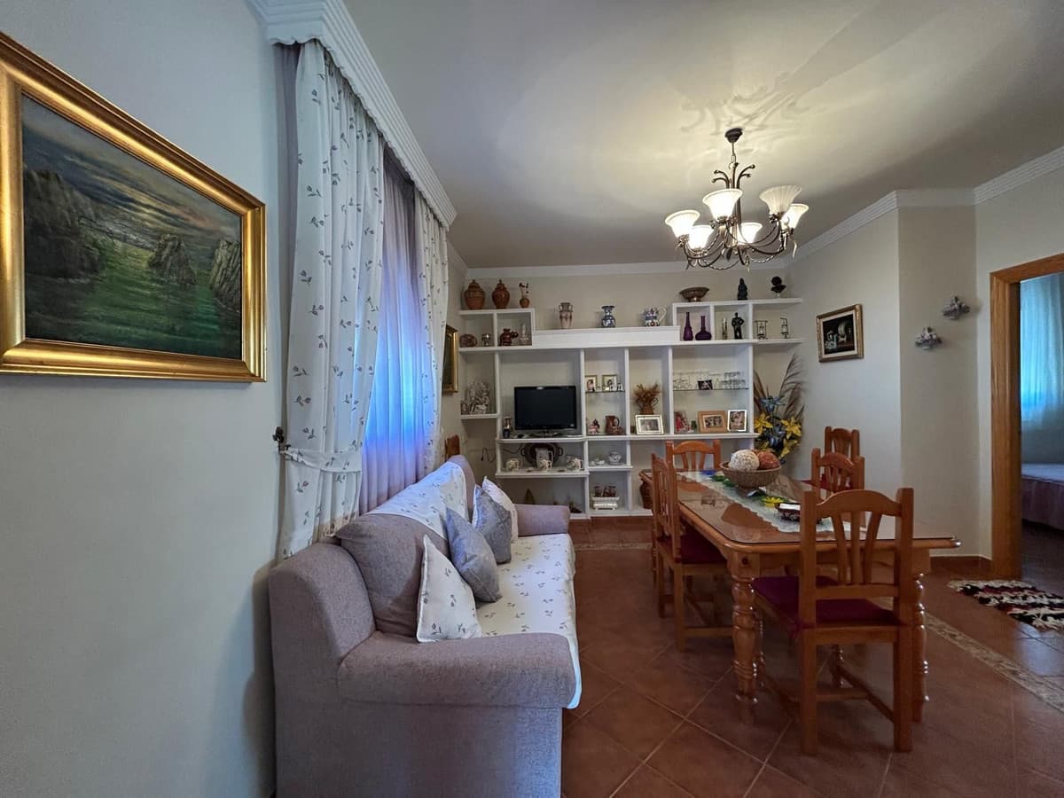Detached Villa in Alora — photo 4 of 10