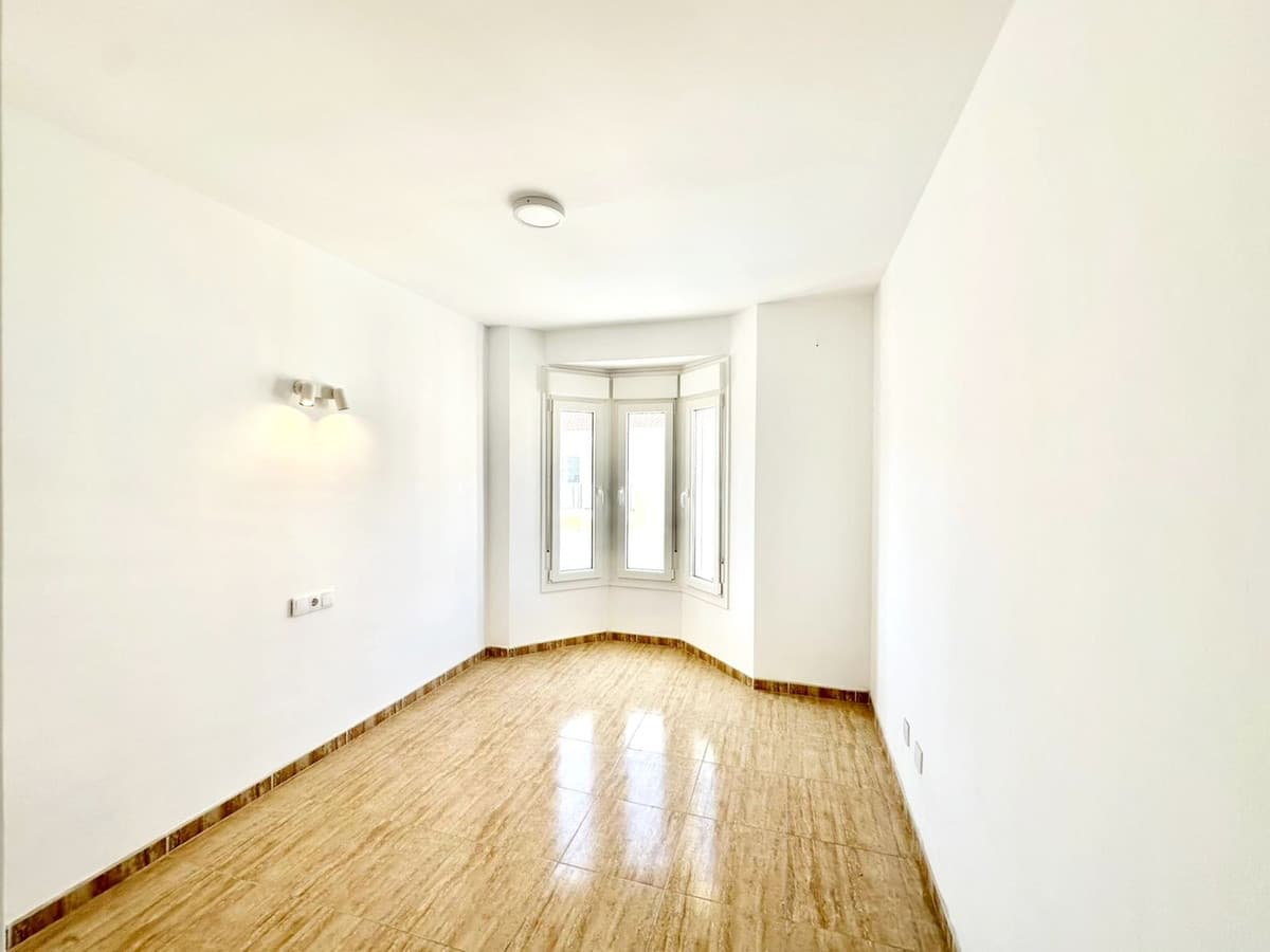 Townhouse in Los Boliches — photo 9 of 10