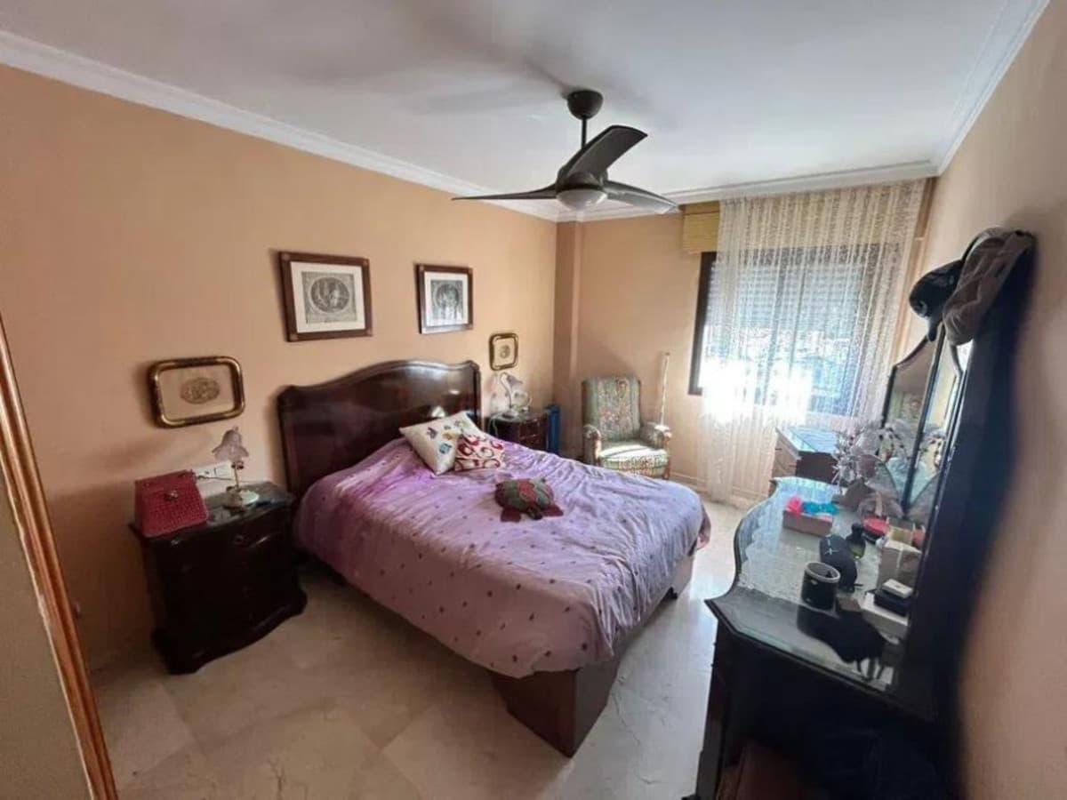 Top Floor Apartment in Estepona — photo 4 of 10