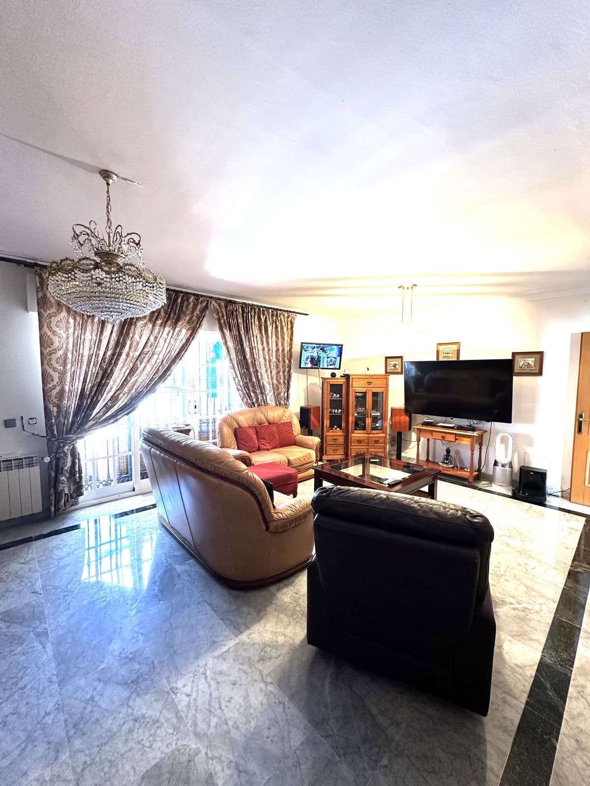 Detached Villa in San Pedro de Alcántara — photo 4 of 10