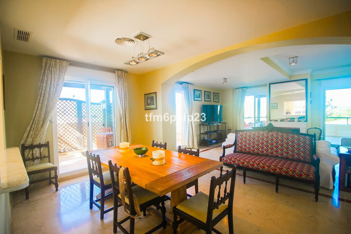 Penthouse Duplex in San Roque Club — photo 3 of 10