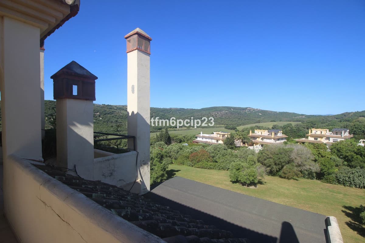Penthouse Duplex in San Roque Club — photo 10 of 10