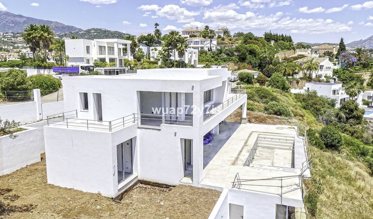 Detached Villa in Benahavís — photo 5 of 10