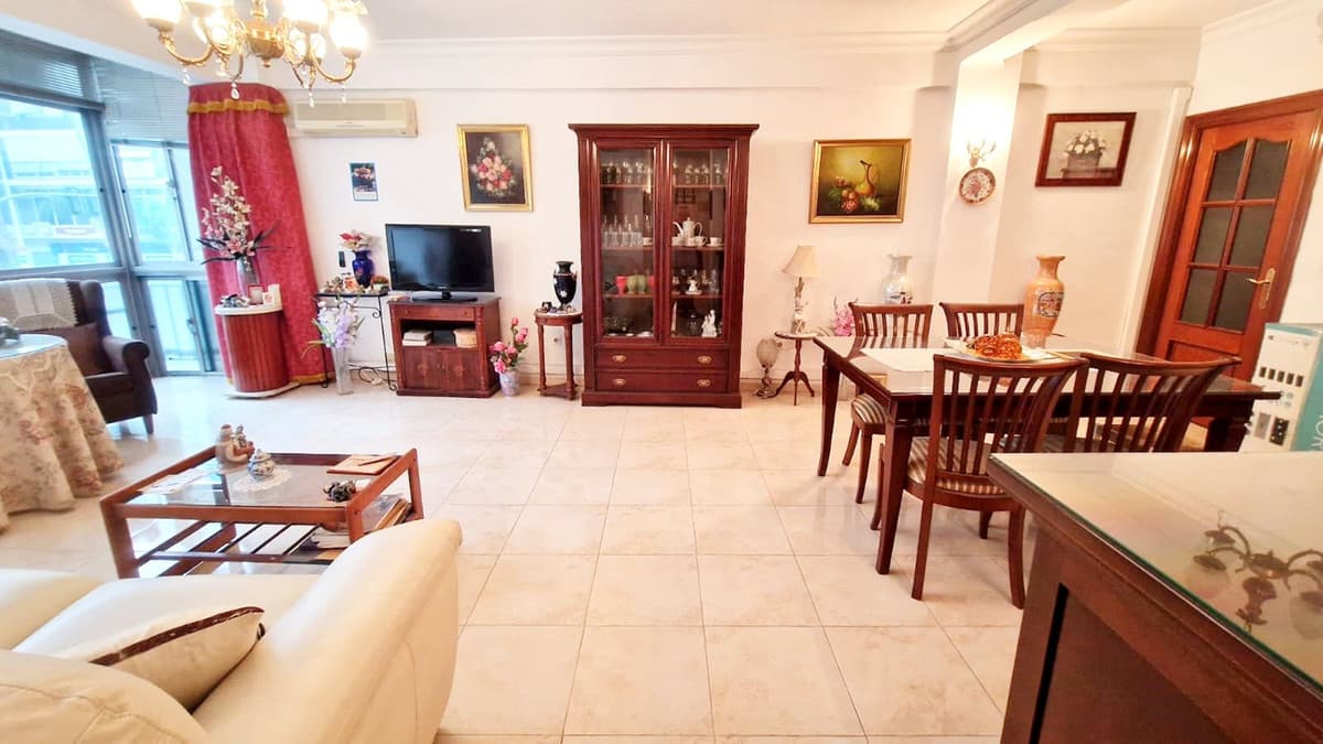 Middle Floor Apartment in Fuengirola — photo 1 of 10